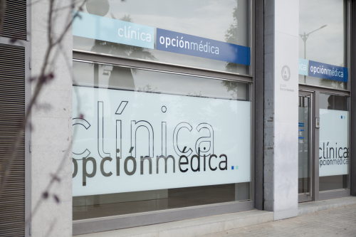 Cl�nica Opci�n M�dica Matar�